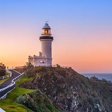 澳大利亚 |黄金海岸周边一日游-全球著名度假胜地拜伦湾休闲之旅、天宝林山鹰高小镇萤火虫洞、布里斯班城市景观、可伦宾动物园、翠儿河钓鱼捕蟹趣味游