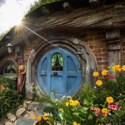 新西兰 | 南北岛包车7日游（奥克兰-萤火虫洞-罗托鲁瓦-陶波-霍比特人-皇后镇-峡湾-库克山-蒂卡波-基督城）